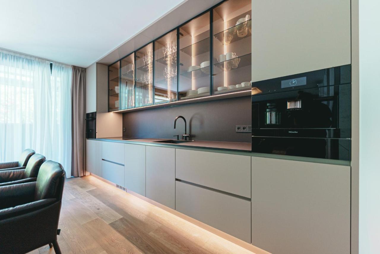 Prague Days - Stylish Apartments With Terrace - Parking - Quiet Area Extérieur photo