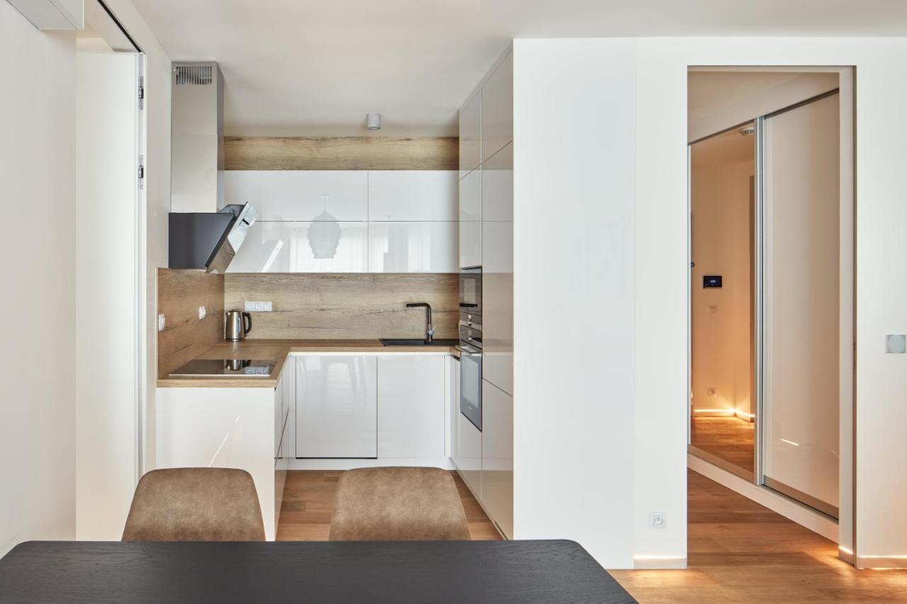 Prague Days - Stylish Apartments With Terrace - Parking - Quiet Area Extérieur photo